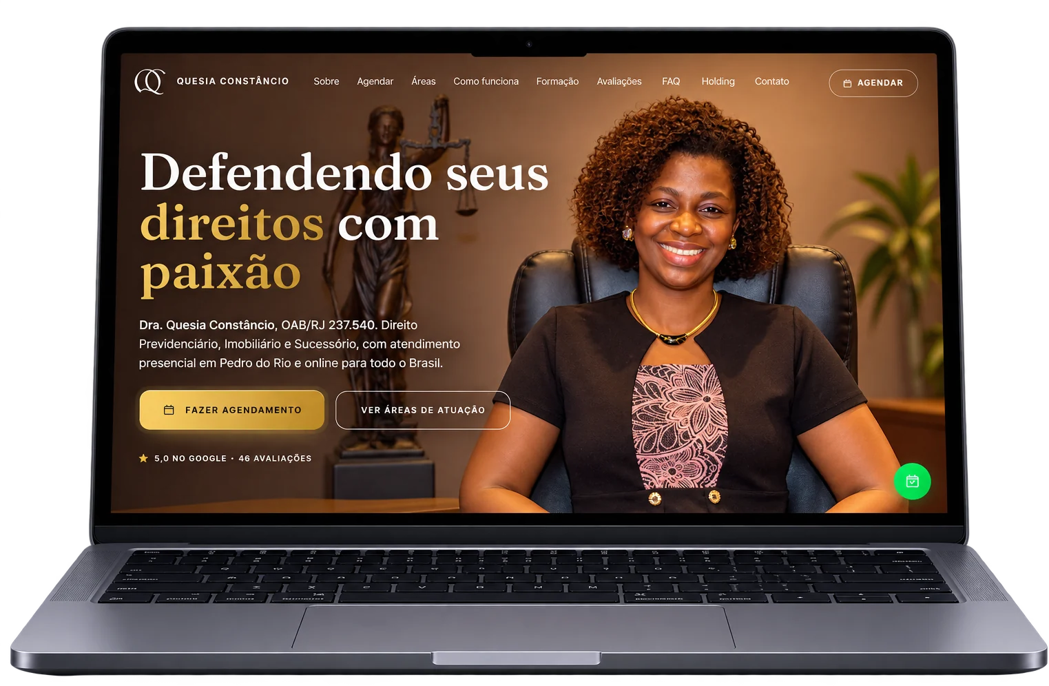 Site da advogada Quesia Constâncio aberto na tela de um notebook